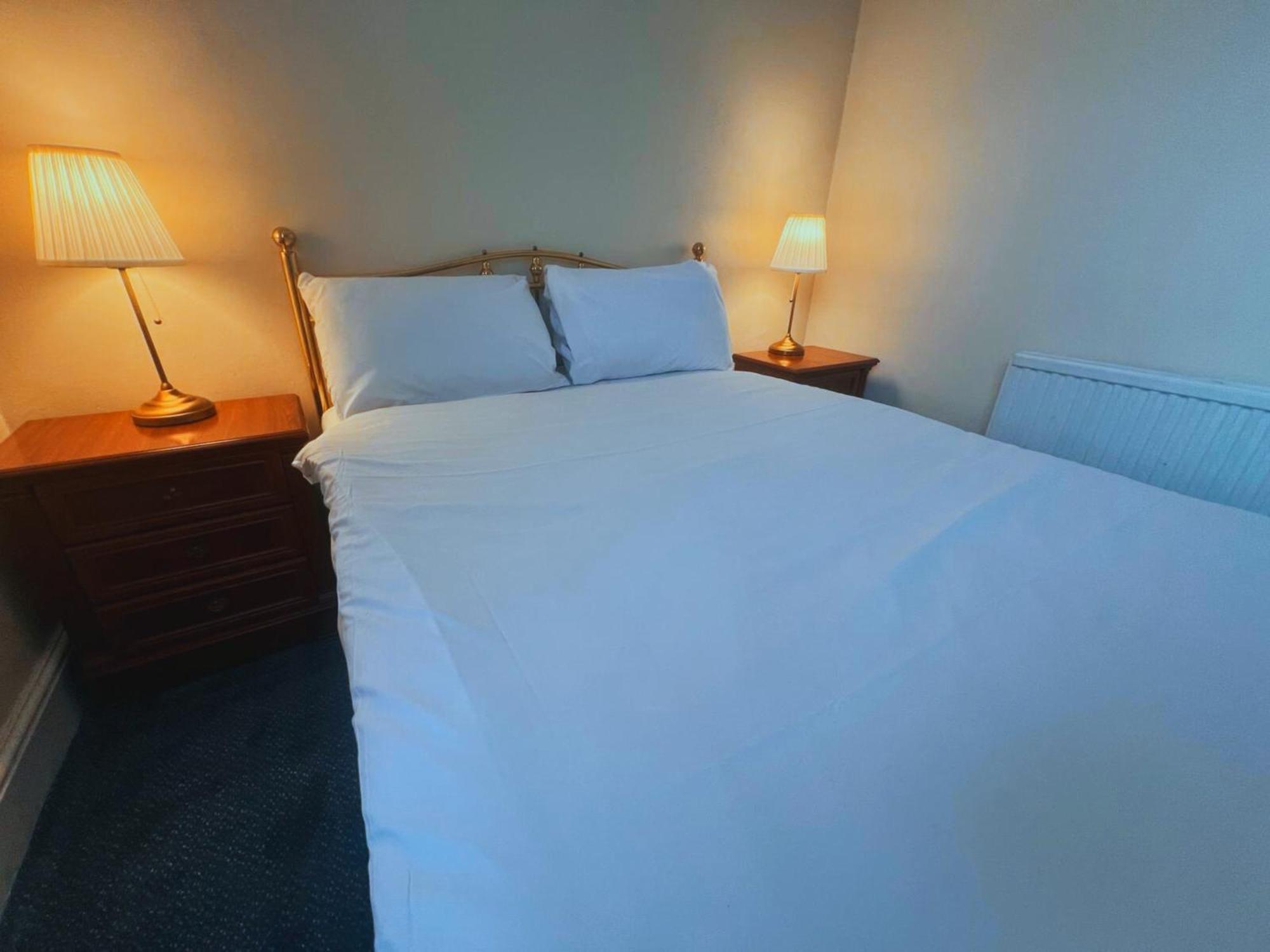 Helen'S Hotel Near Wembley Londra Esterno foto